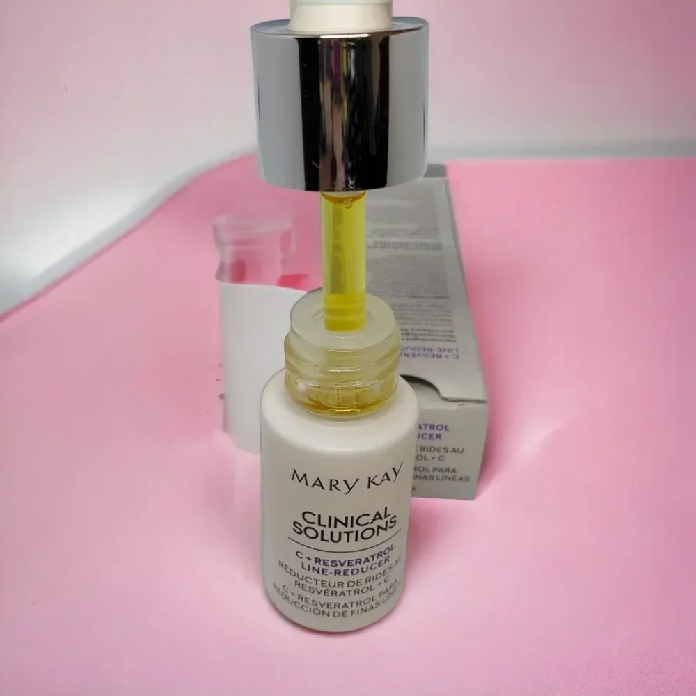 Clinical Solutions C + Resveratrol Line-Reducer - Mary Kay Exclusive